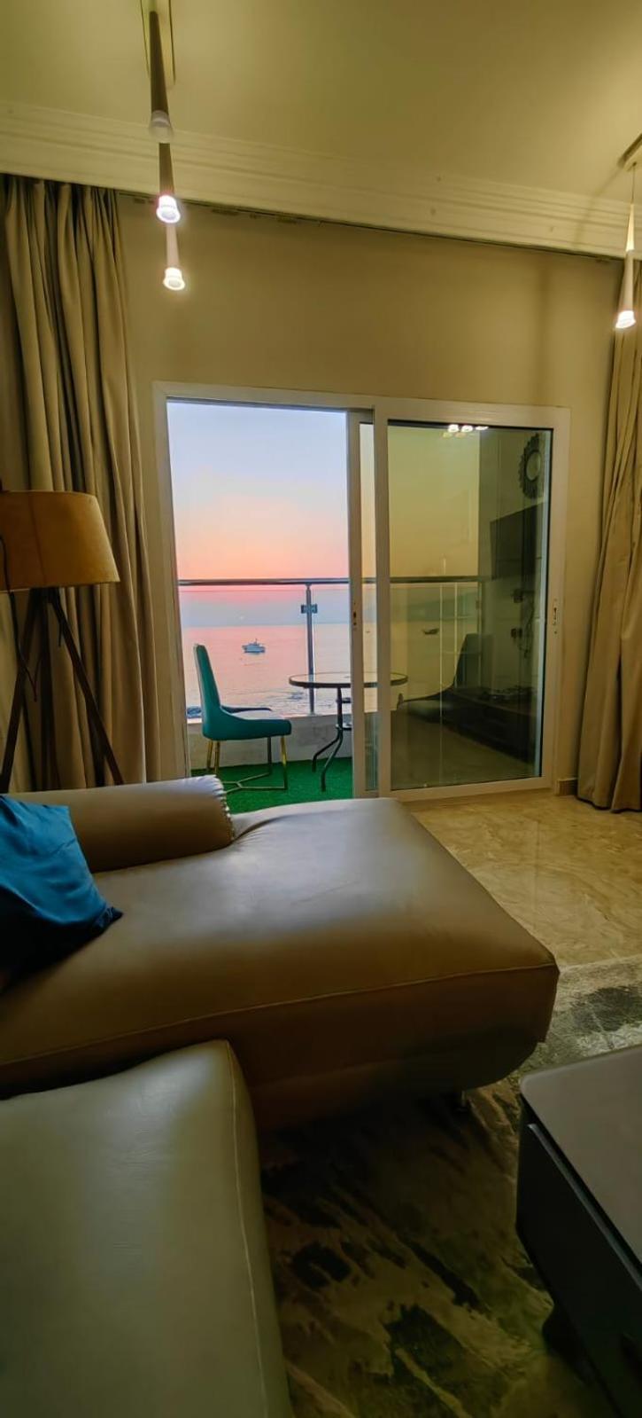 Amwaj Mirbat *